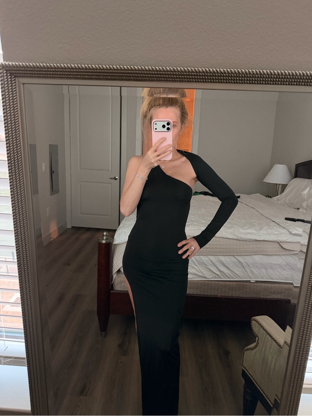 Elegant One-Shoulder Black Maxi Dress with Thigh Slit
